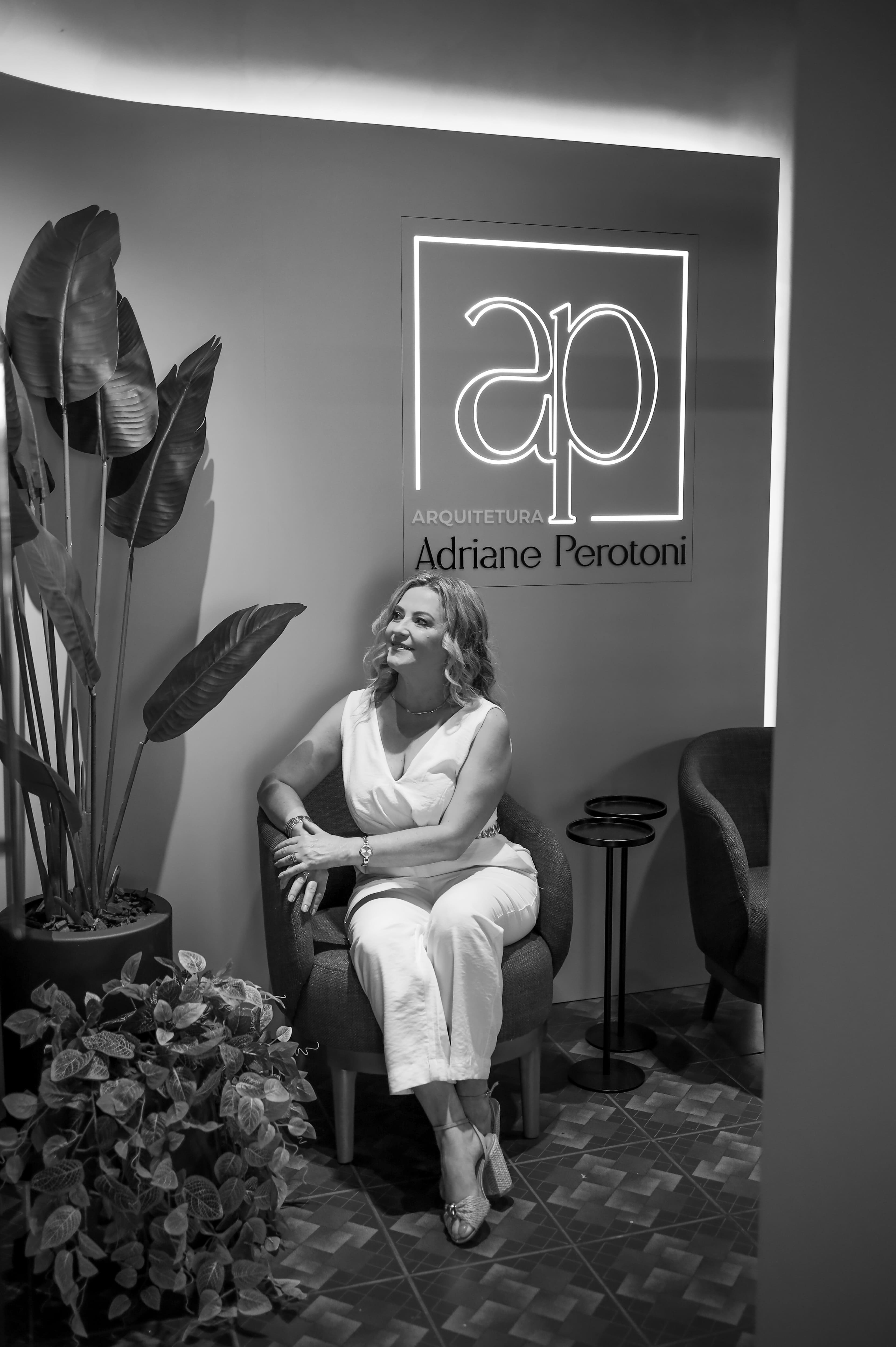 Reinauguração do escritório da arquiteta Adriane Perotoni